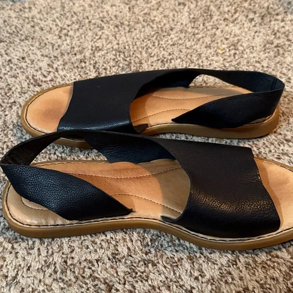 Born Black Leather Slingback Sandals - Picture 3 of 3